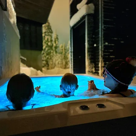 Auroras Poelloe Ferienhaus Syöte