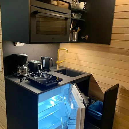 Auroras Poelloe Feriehus