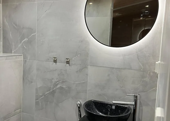 Auroras Poelloe Syöte